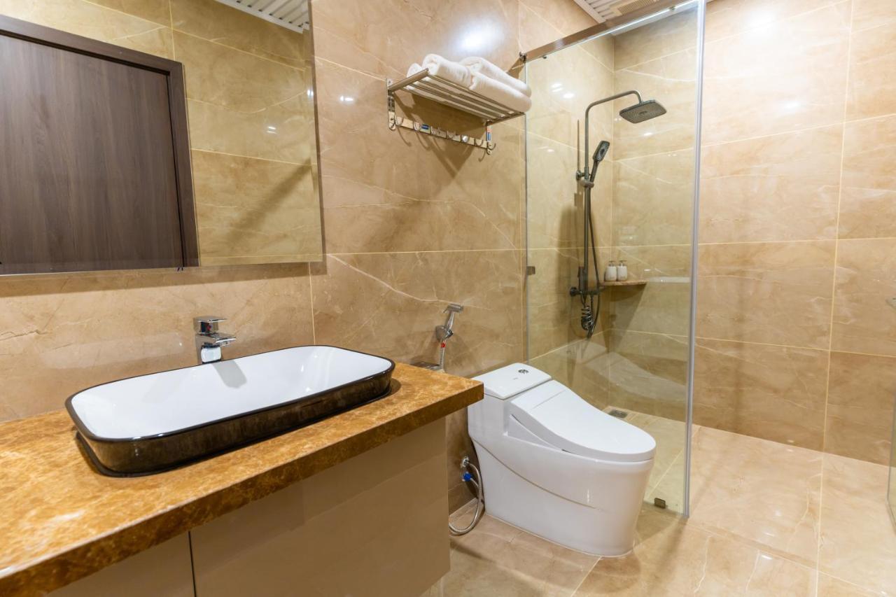 Cm Hotel & Apartment Хайфонг Екстериор снимка