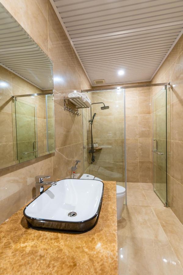Cm Hotel & Apartment Хайфонг Екстериор снимка
