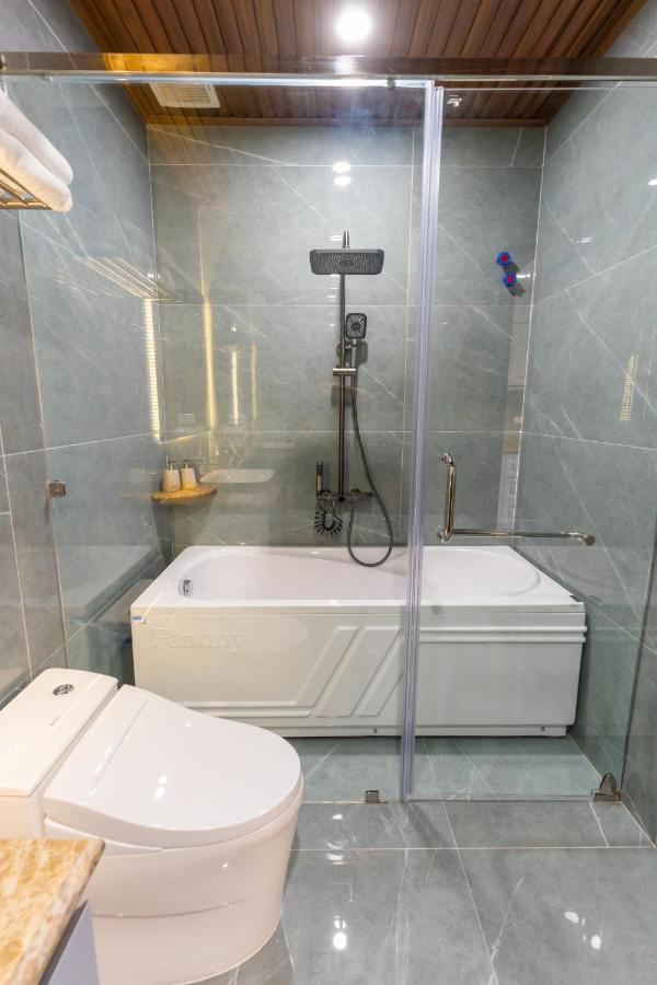 Cm Hotel & Apartment Хайфонг Екстериор снимка